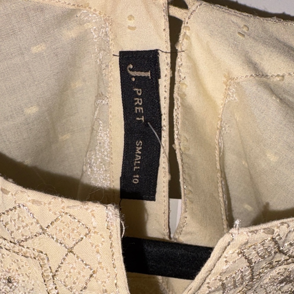 J. Pret Elegant Gold Embroidered Kurta Small 10 - Picture 4 of 6